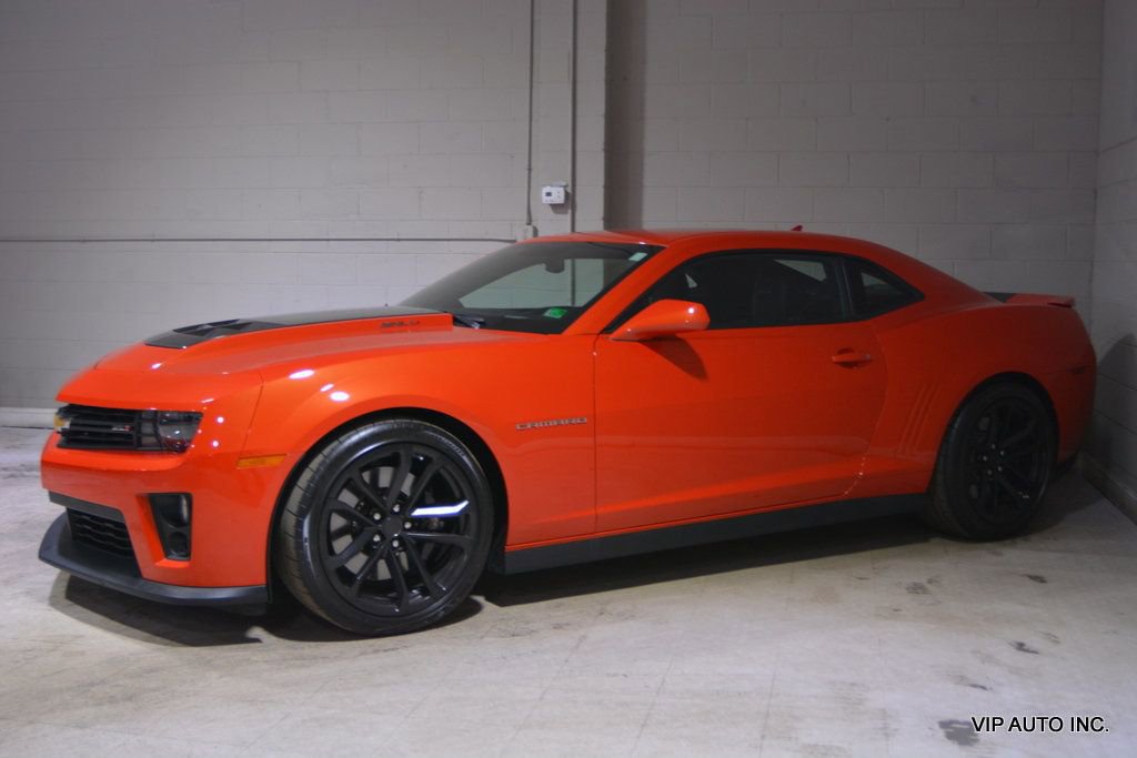 Used 2013 Chevrolet Camaro ZL1 w/ Gray Stripe Package image 22