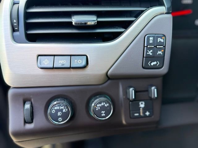 Used 2017 GMC Yukon Denali w/ Open Road Package image 16