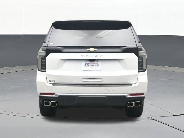 Used 2025 Chevrolet Tahoe High Country AWD/4WD image 11