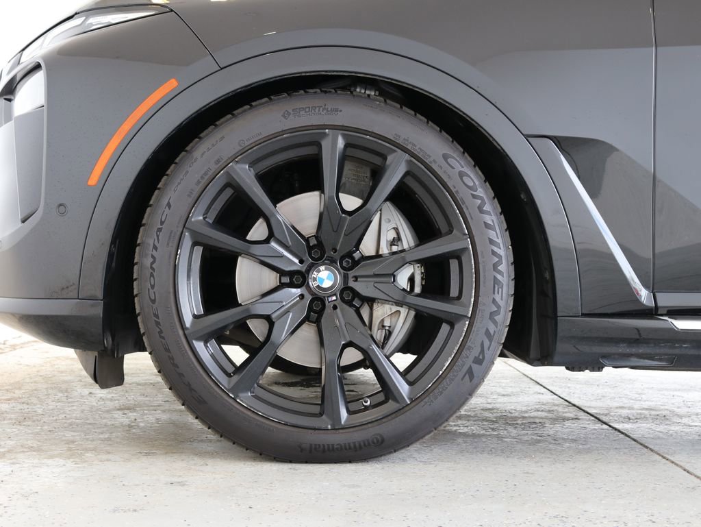 Used 2023 BMW X7 xDrive40i w/ M Sport Package AWD/4WD image 50