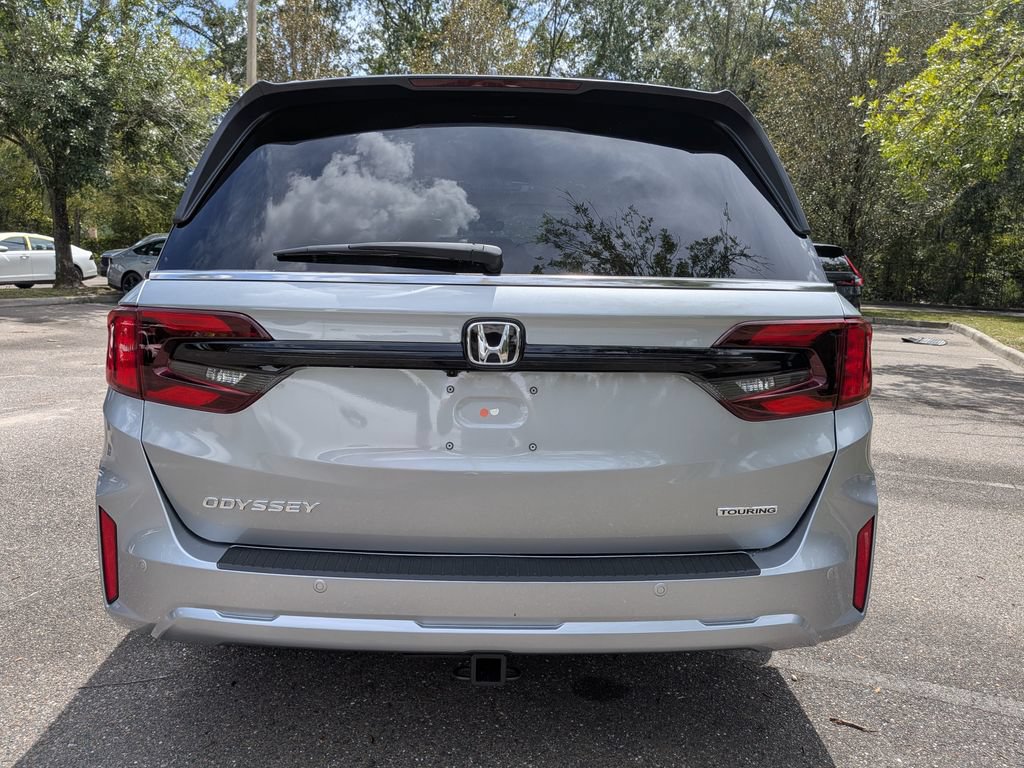 New 2026 Honda Odyssey Touring image 5