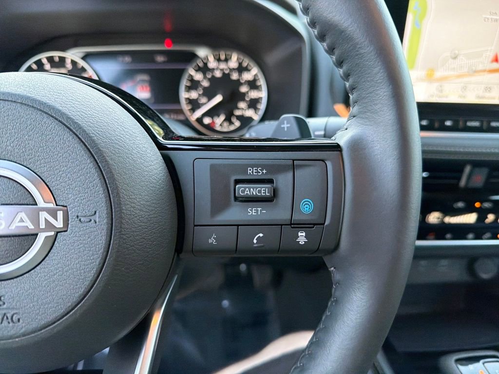 Used 2023 Nissan Rogue SL w/ SL Premium Package image 24