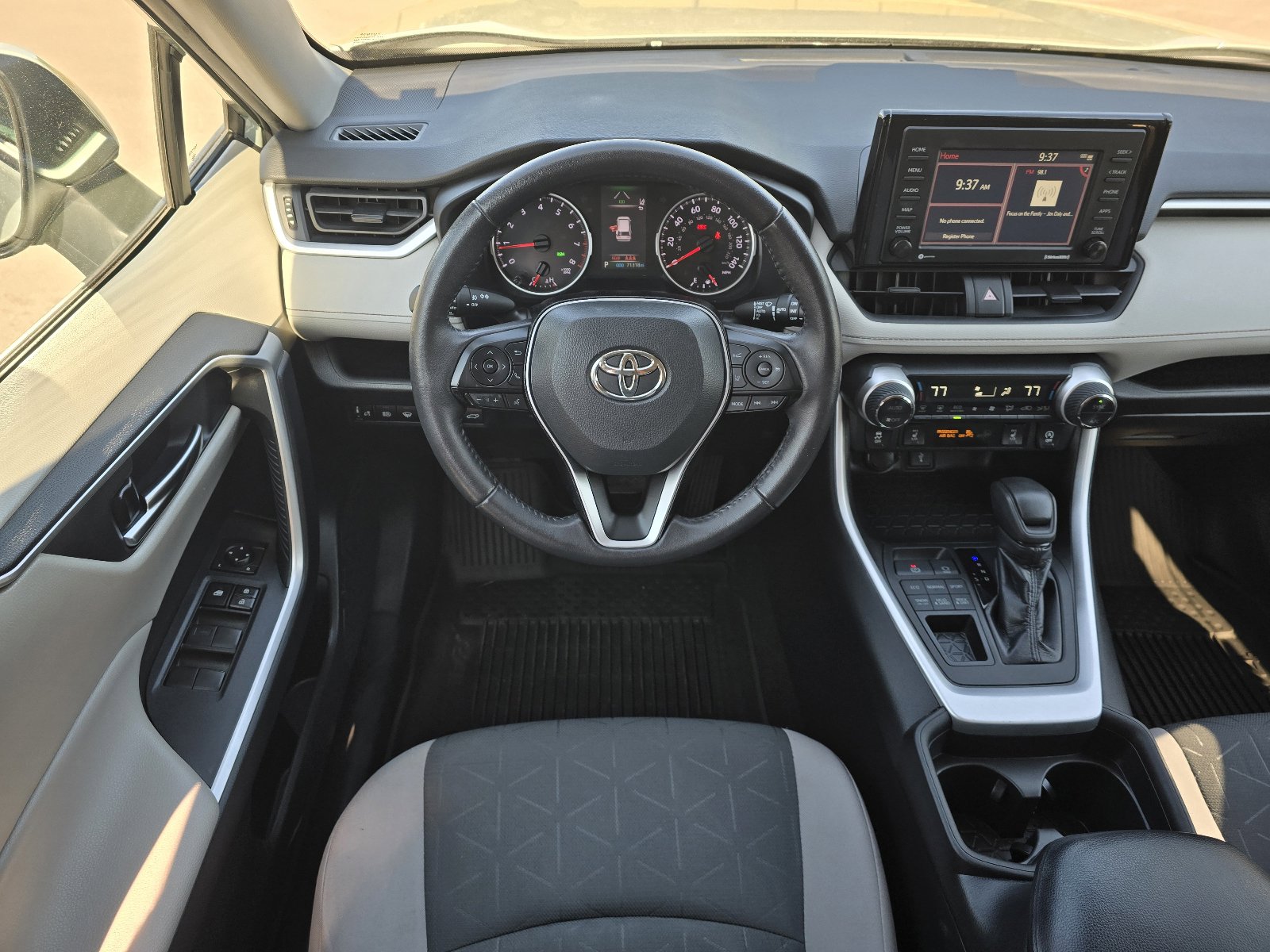 Used 2021 Toyota RAV4 XLE w/ Convenience Package AWD/4WD image 12