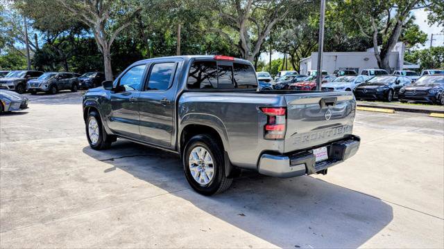 Used 2022 Nissan Frontier SV image 6
