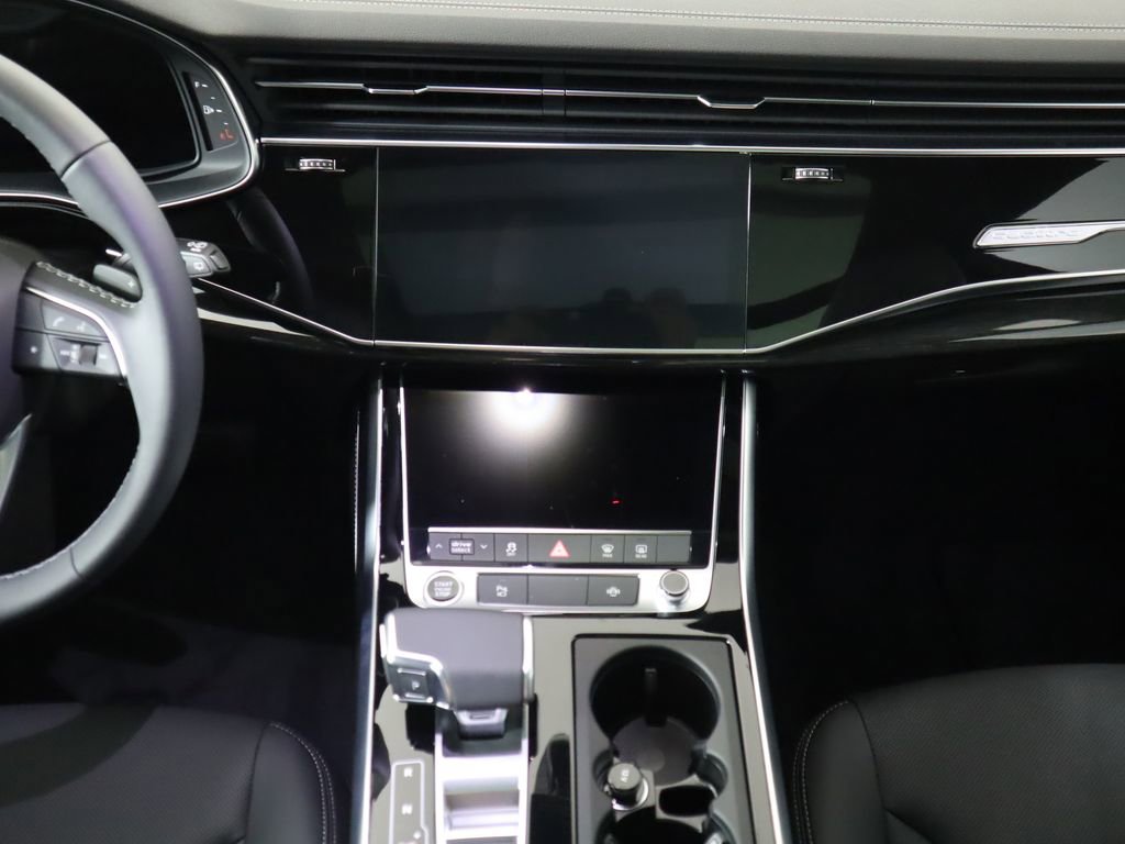 New 2025 Audi Q8 Premium Plus image 14