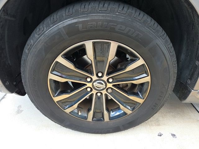 Used 2020 Nissan Armada Platinum w/ Captain's Chairs Package image 10