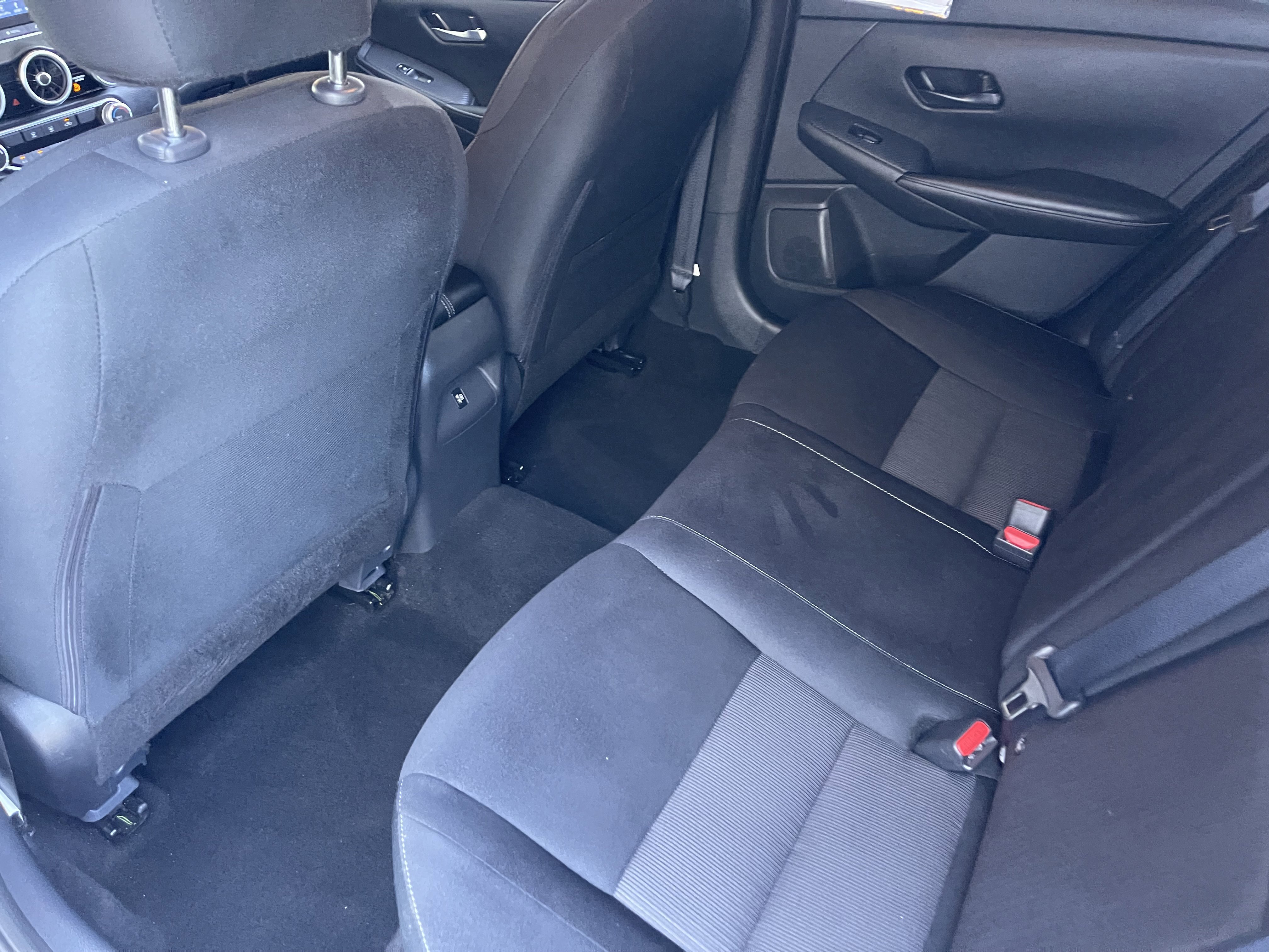 Used 2024 Nissan Sentra SV FWD image 16