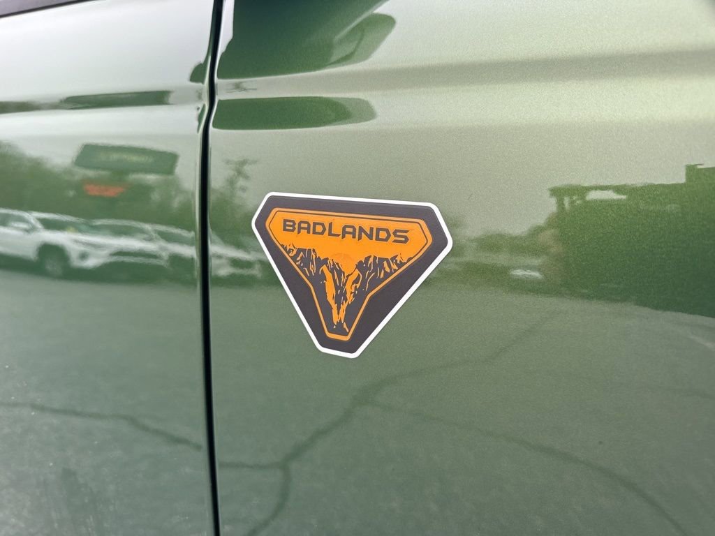 Used 2025 Ford Bronco Badlands image 32