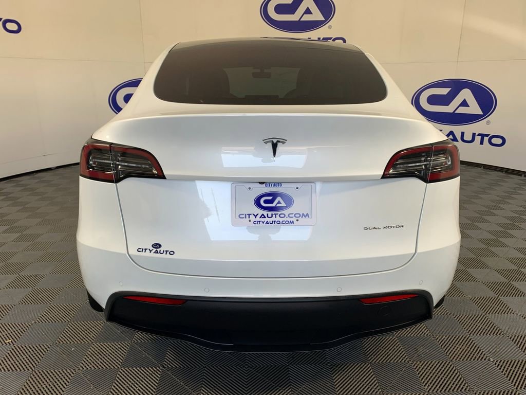 Used 2020 Tesla Model Y Long Range image 4