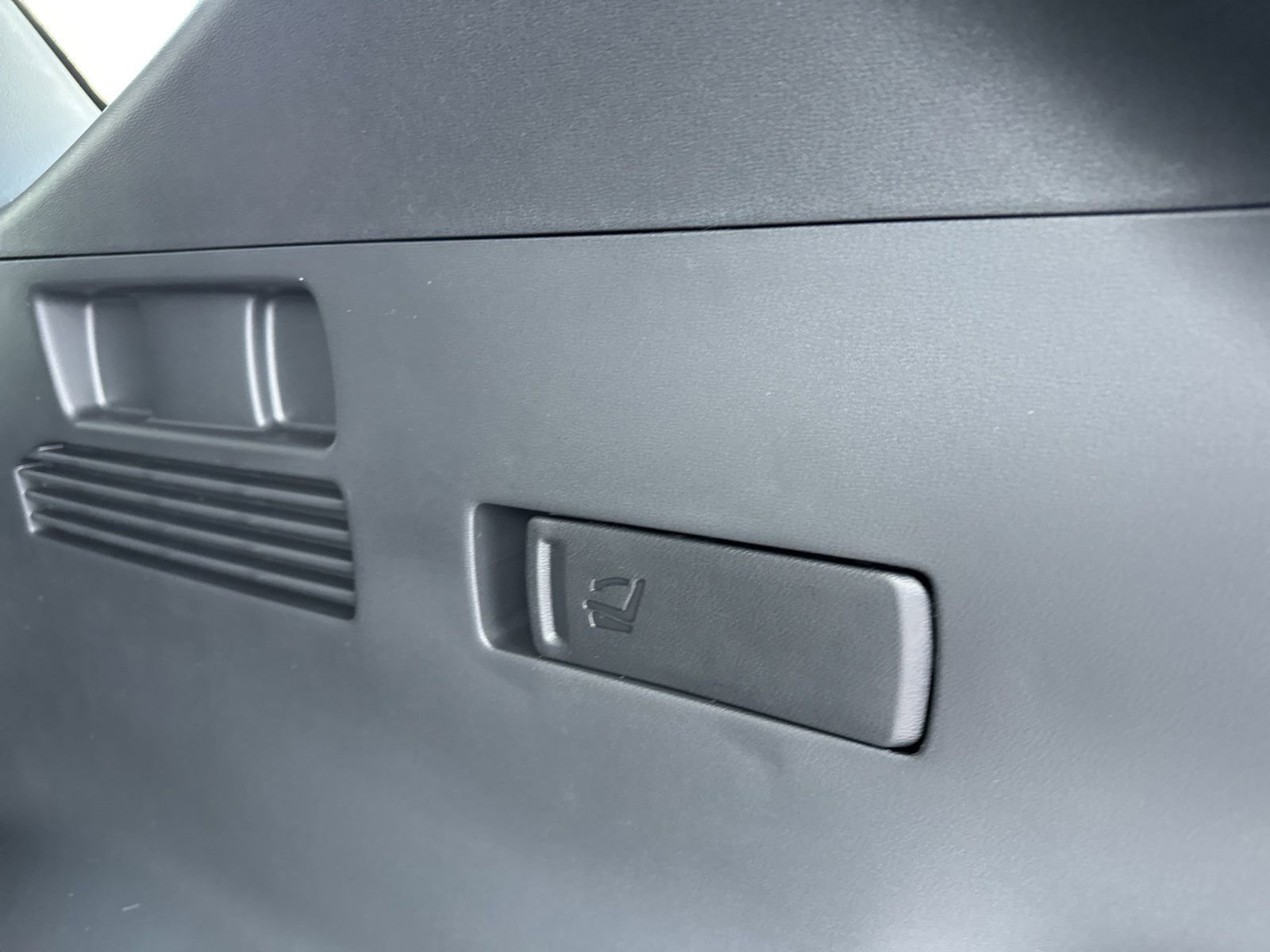 New 2026 Hyundai Tucson Blue SE image 24