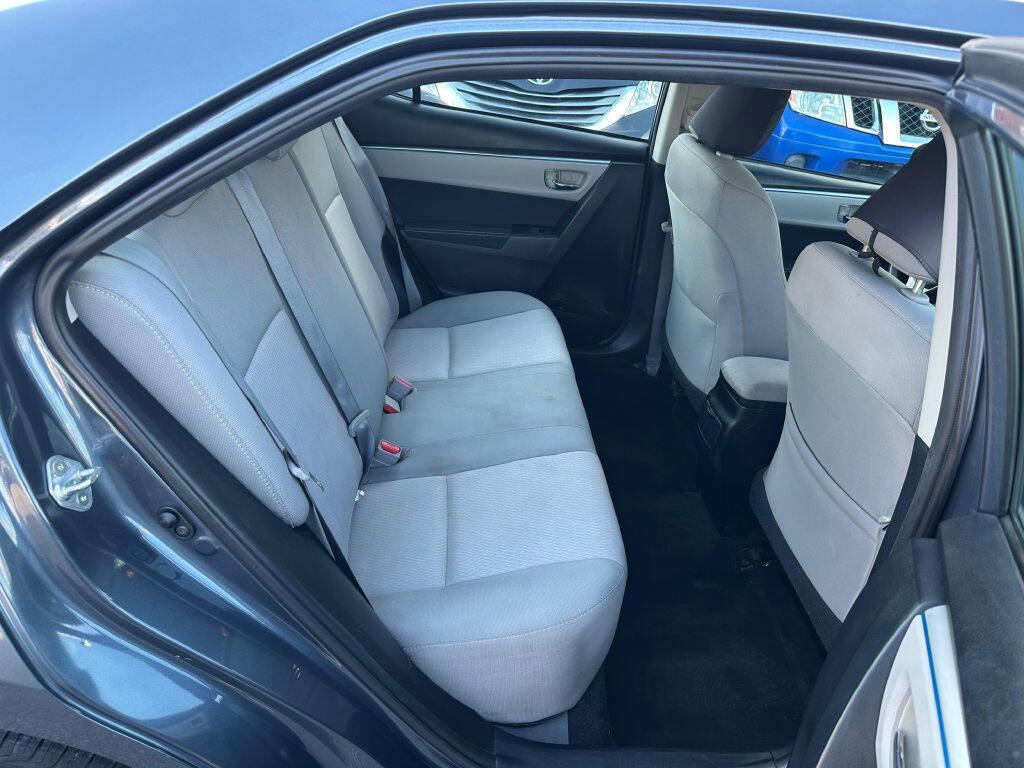 Used 2014 Toyota Corolla LE image 18