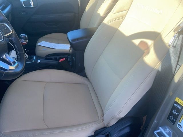 Used 2020 Jeep Gladiator Overland w/ LED Lighting Group image 9