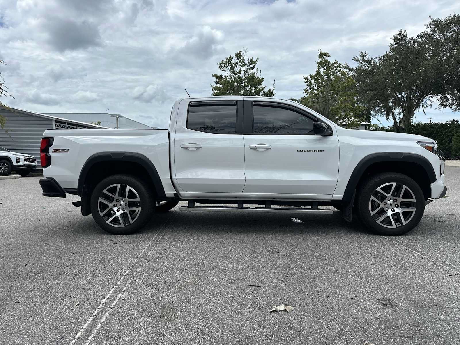 Certified 2023 Chevrolet Colorado Z71 w/ Z71 Convenience Package 2 AWD/4WD image 7