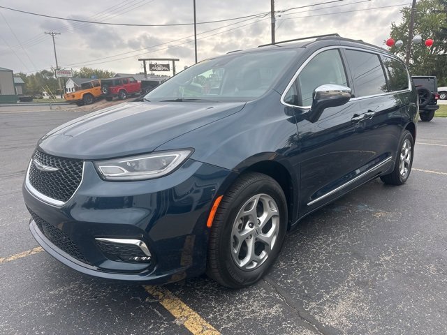 Used 2022 Chrysler Pacifica Limited image 6