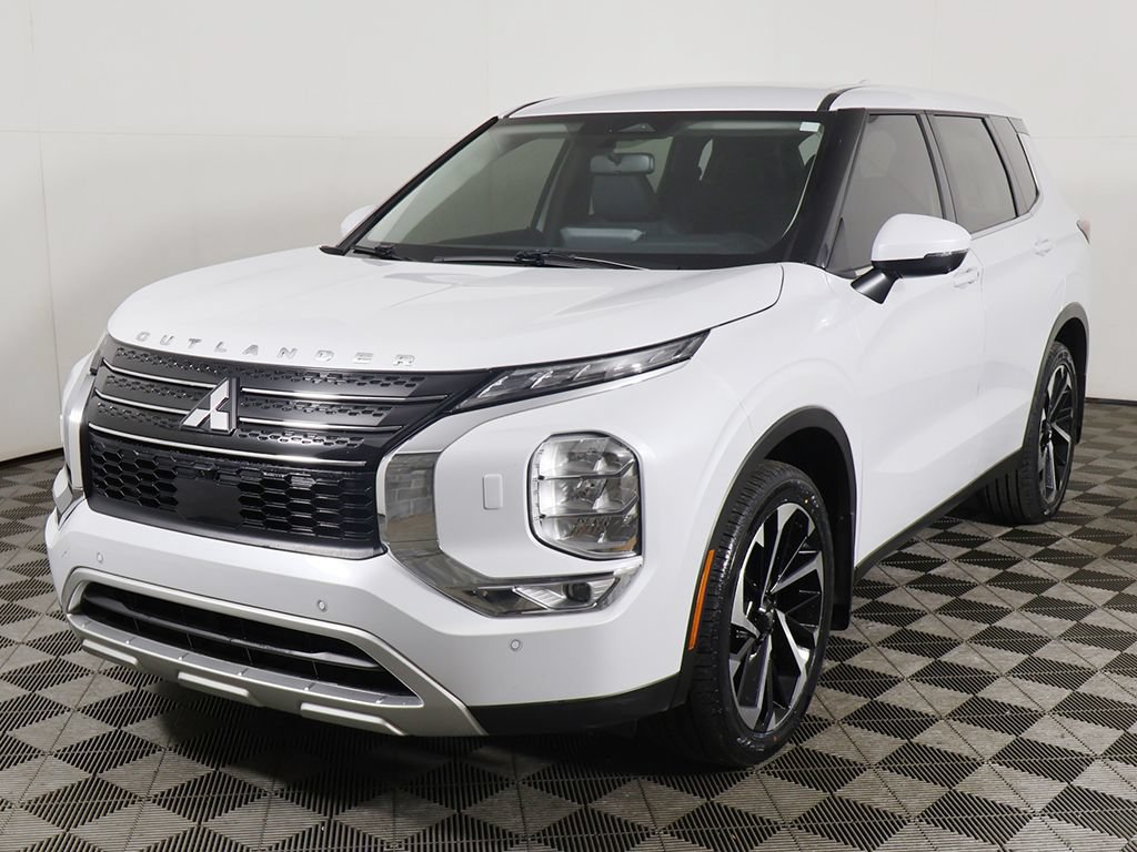 Used 2024 Mitsubishi Outlander SE AWD/4WD image 9
