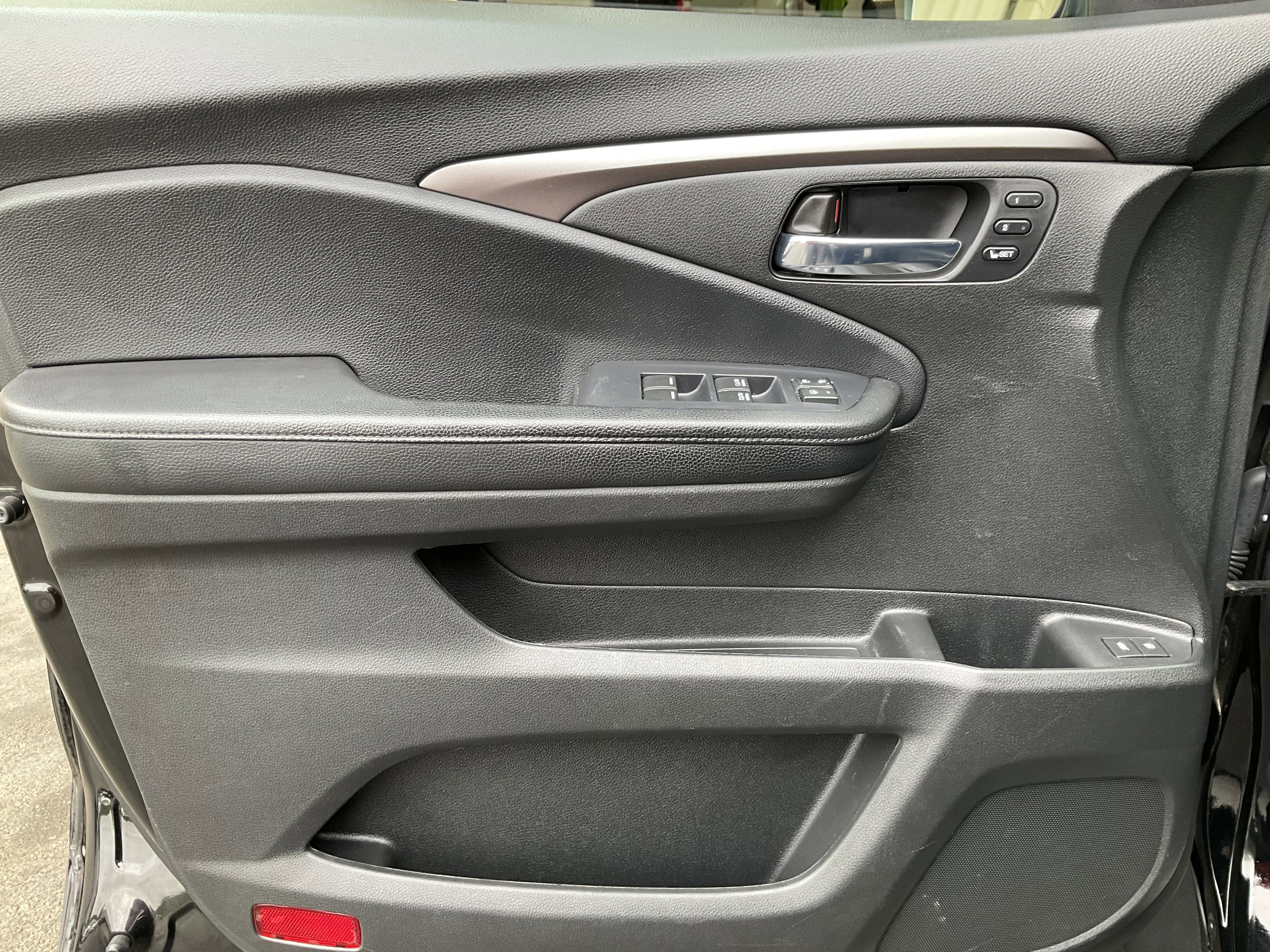 Used 2019 Honda Pilot EX-L image 25
