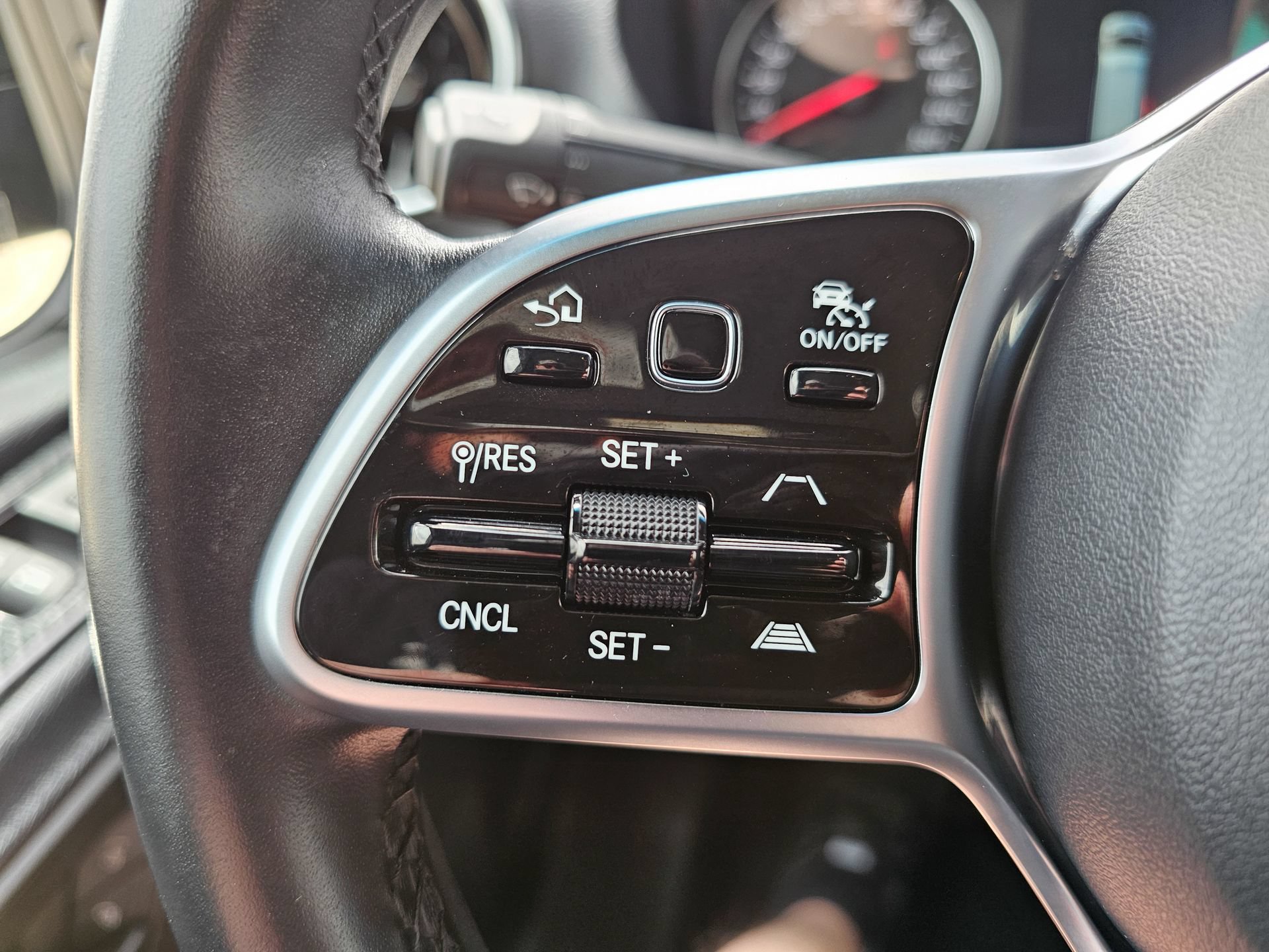Used 2022 Mercedes-Benz Sprinter 2500 image 63