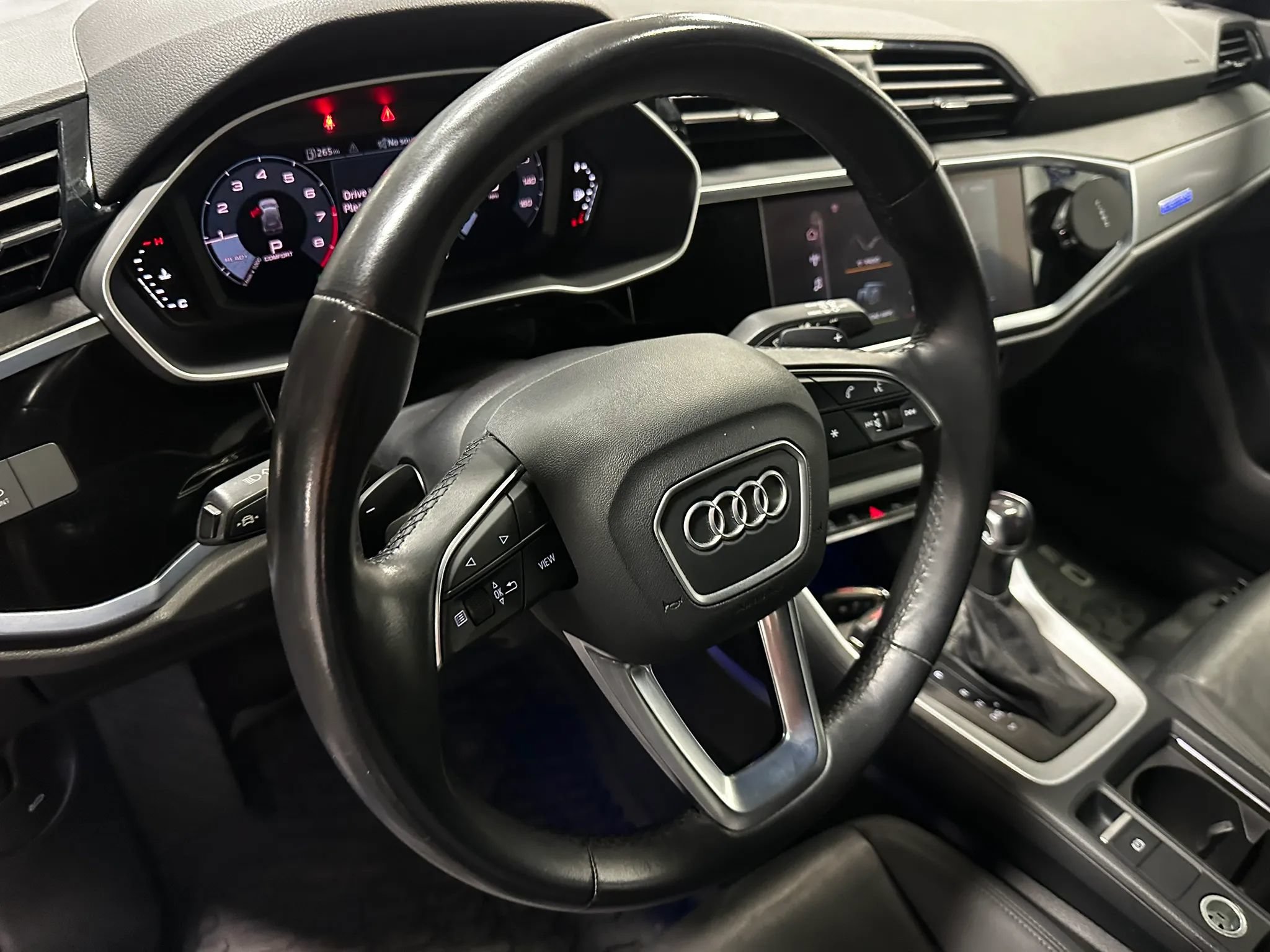 Used 2022 Audi Q3 2.0T Premium Plus AWD/4WD image 9