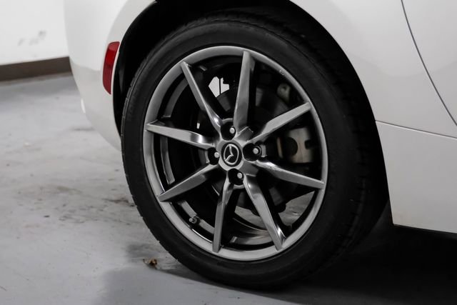 Used 2018 MAZDA MX-5 Miata RF Grand Touring RWD image 48