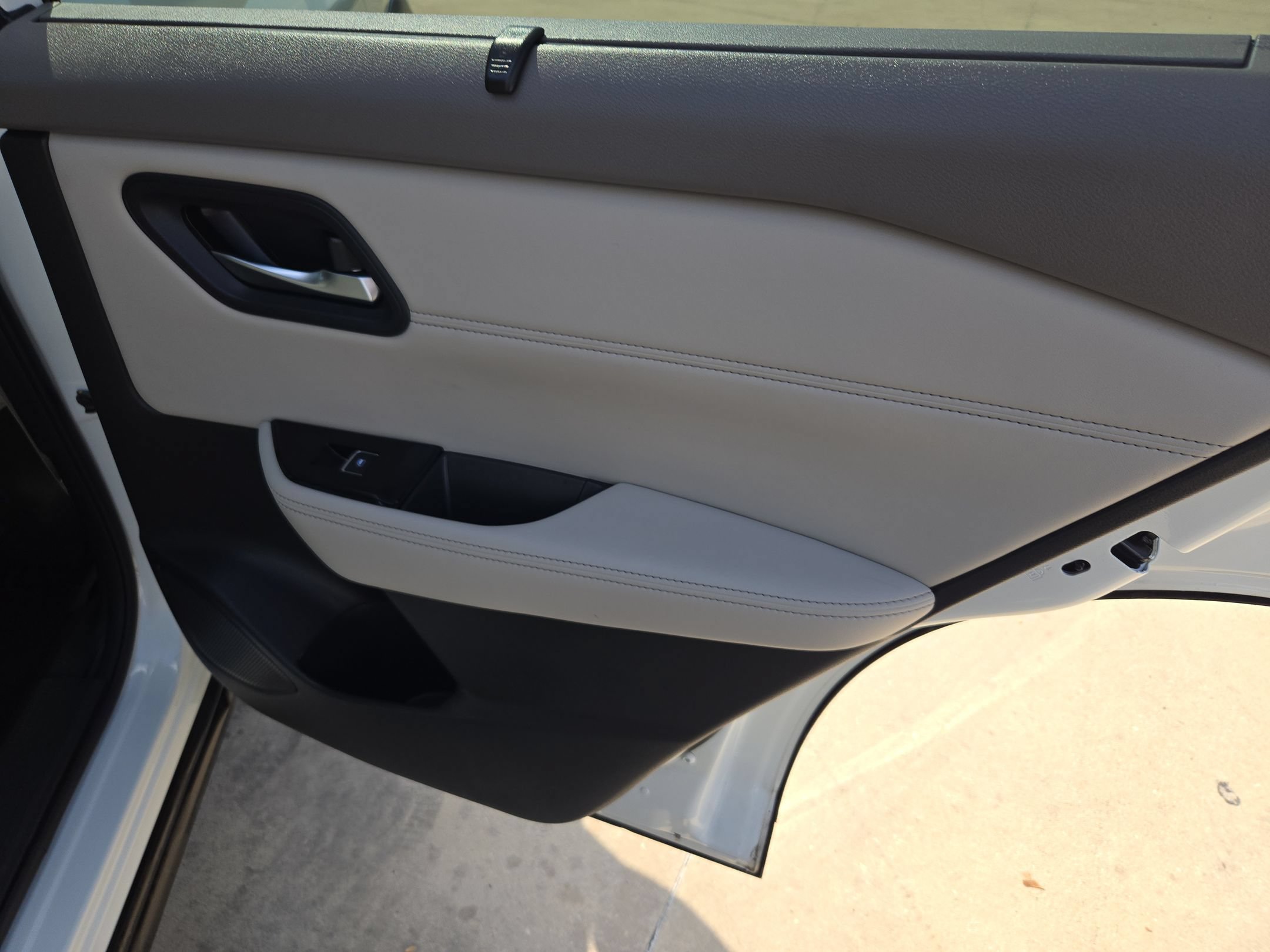 Used 2023 Nissan Rogue SL w/ SL Premium Package FWD image 29