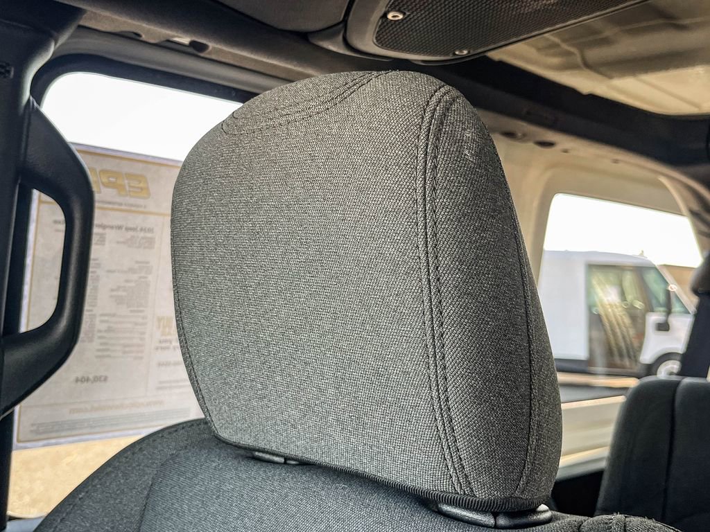 Used 2024 Jeep Wrangler Unlimited image 50