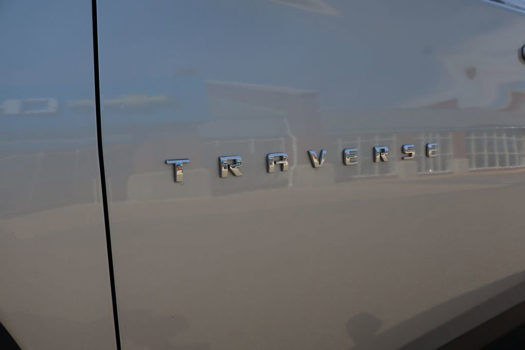Used 2022 Chevrolet Traverse LS AWD/4WD image 7