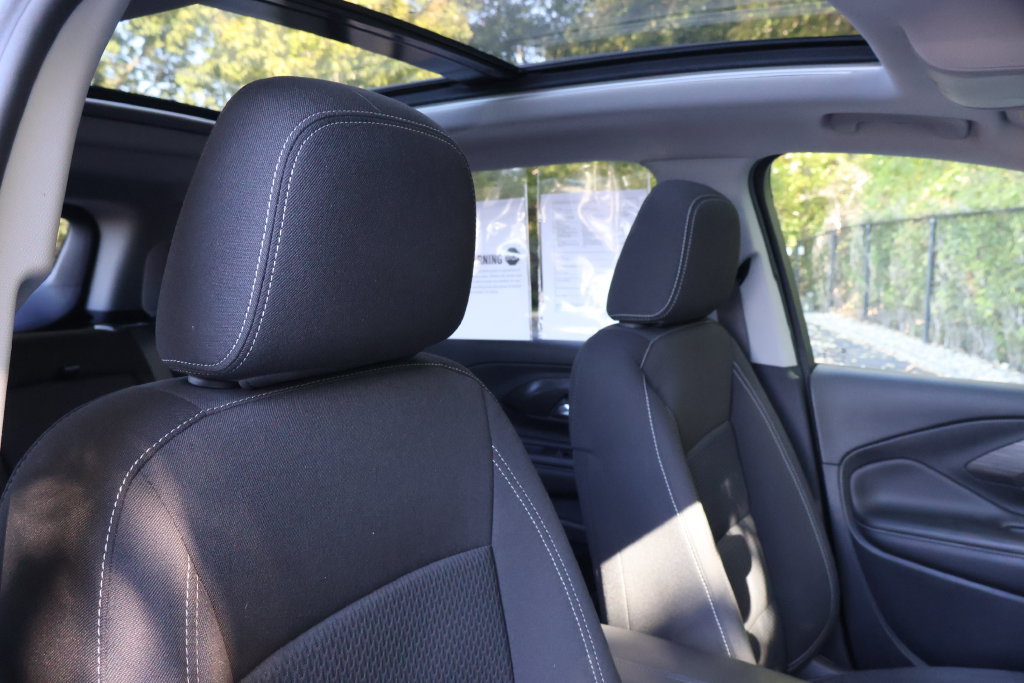 Certified 2023 GMC Terrain SLE w/ Driver Convenience Package FWD image 41