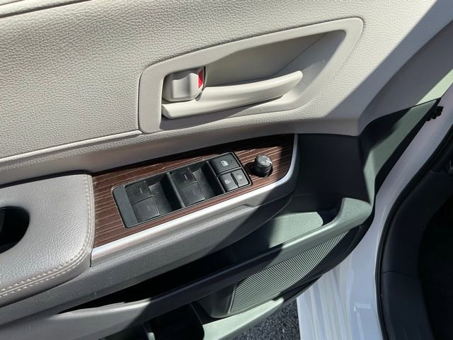 Used 2022 Toyota Sienna LE FWD image 13