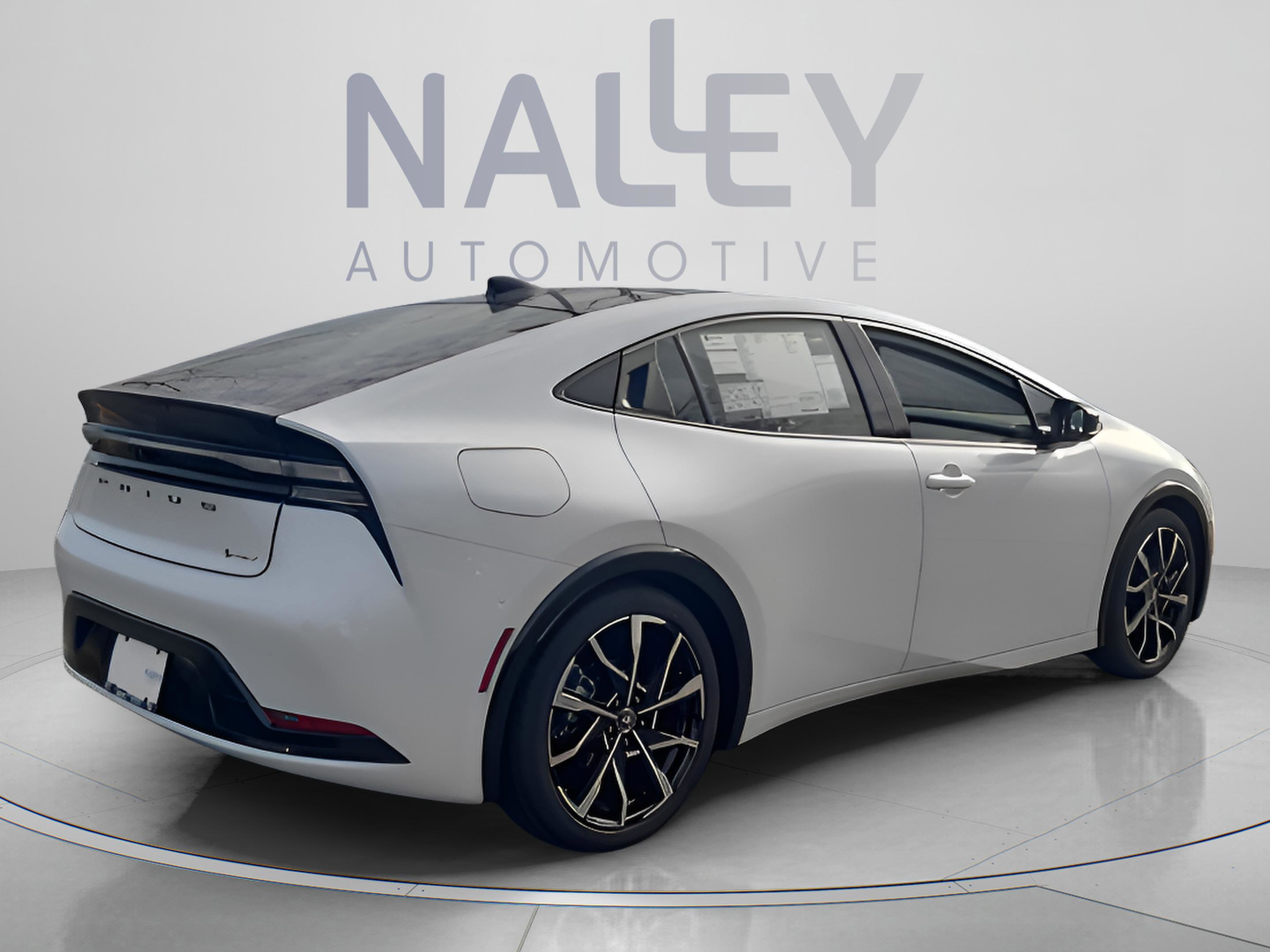 New 2026 Toyota Prius Plug-In Hybrid FWD image 5