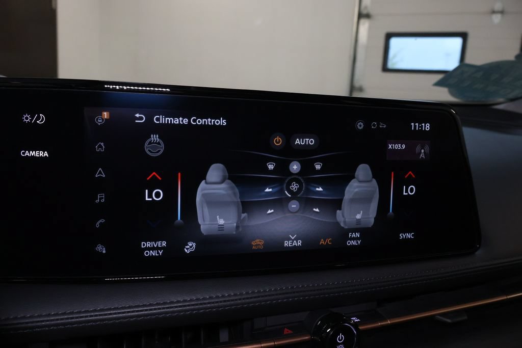 Used 2024 Nissan Ariya AWD image 29