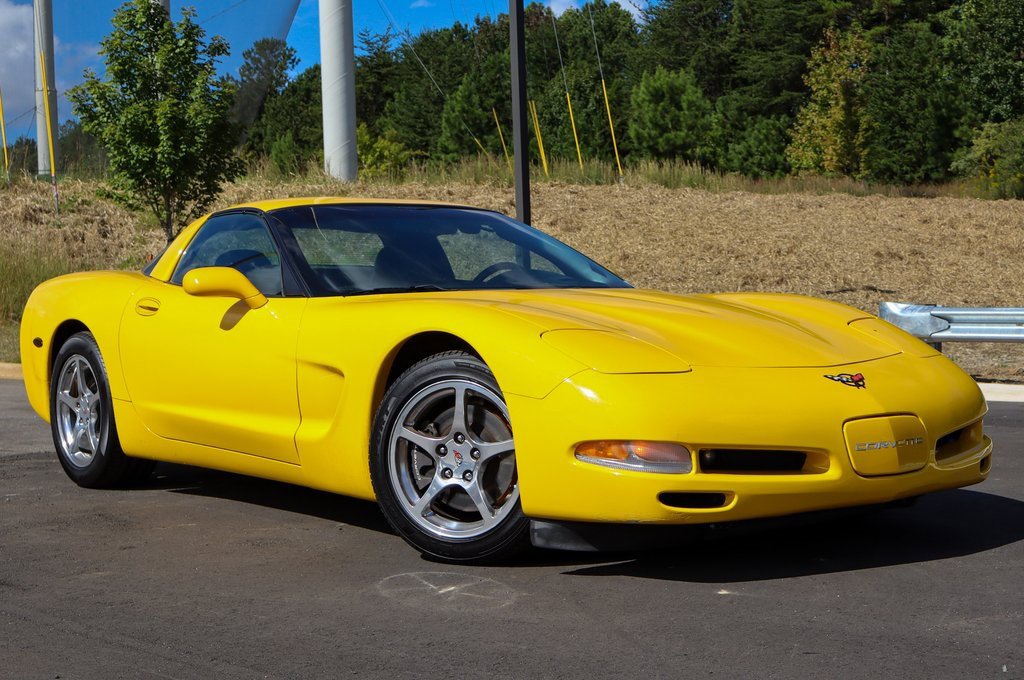 Used 2001 Chevrolet Corvette Coupe w/ Preferred Equipment Group2