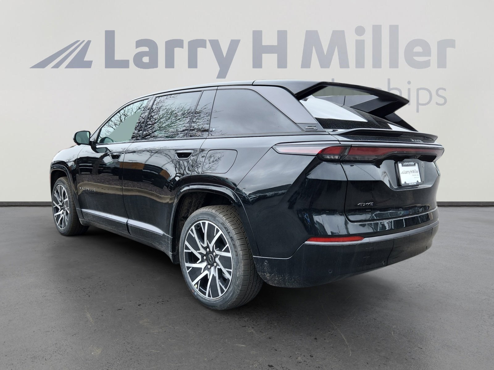 New 2025 Jeep Wagoneer S Limited image 3