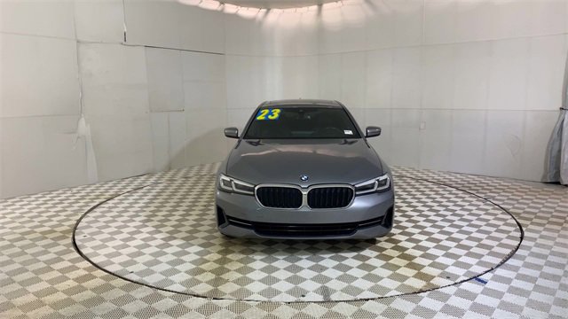 Used 2023 BMW 530i 530i w/ Premium Package image 3