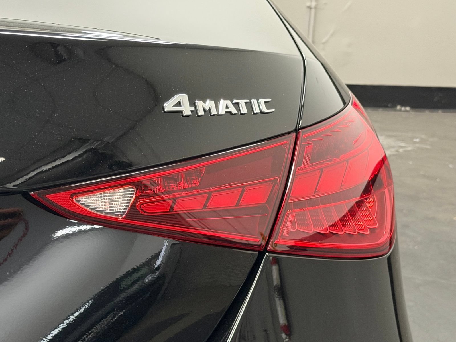 Used 2023 Mercedes-Benz C 300 4MATIC Sedan image 13