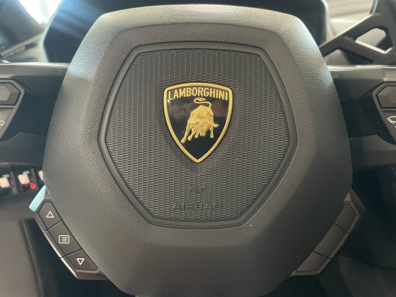 Used 2019 Lamborghini Huracan LP 580-2 RWD image 16