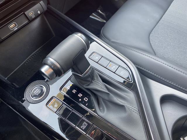 Certified 2023 Kia Niro EX image 22