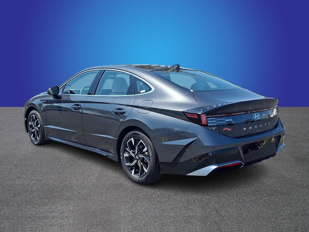 Used 2025 Hyundai Sonata SEL FWD image 6
