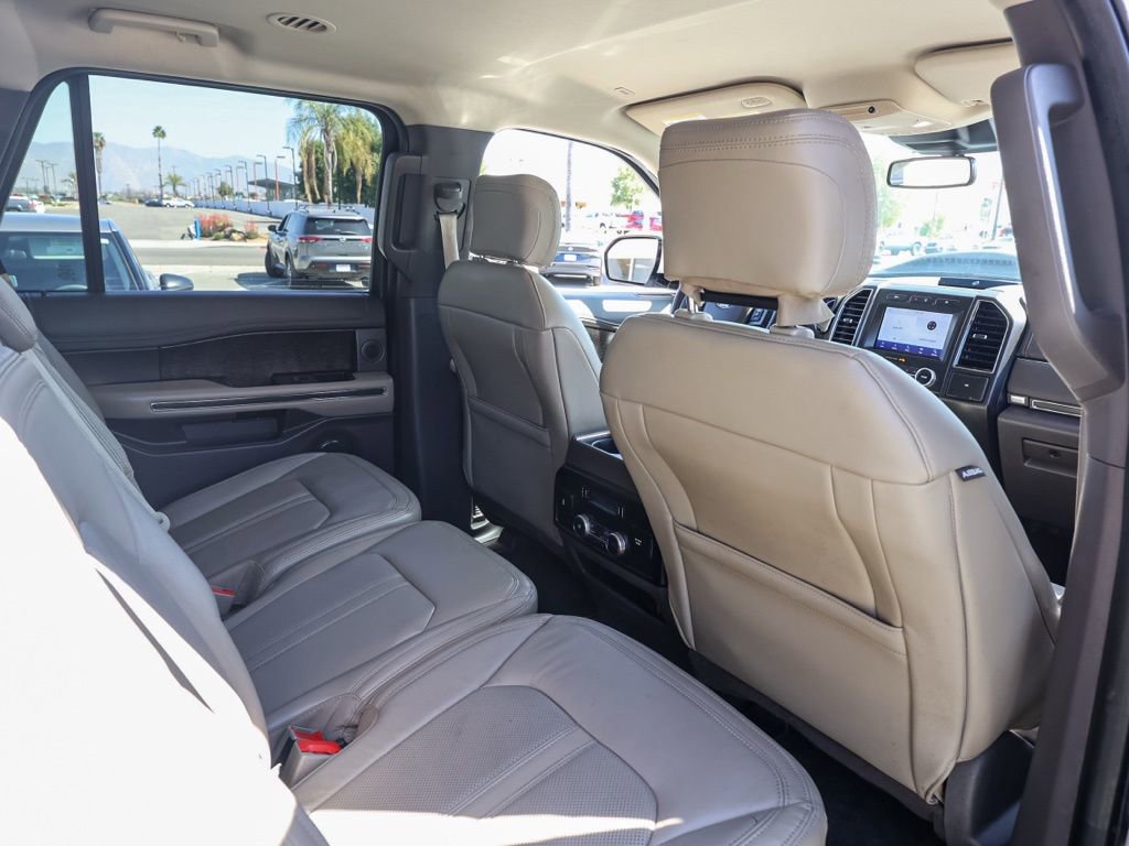 Used 2020 Ford Expedition Limited image 17