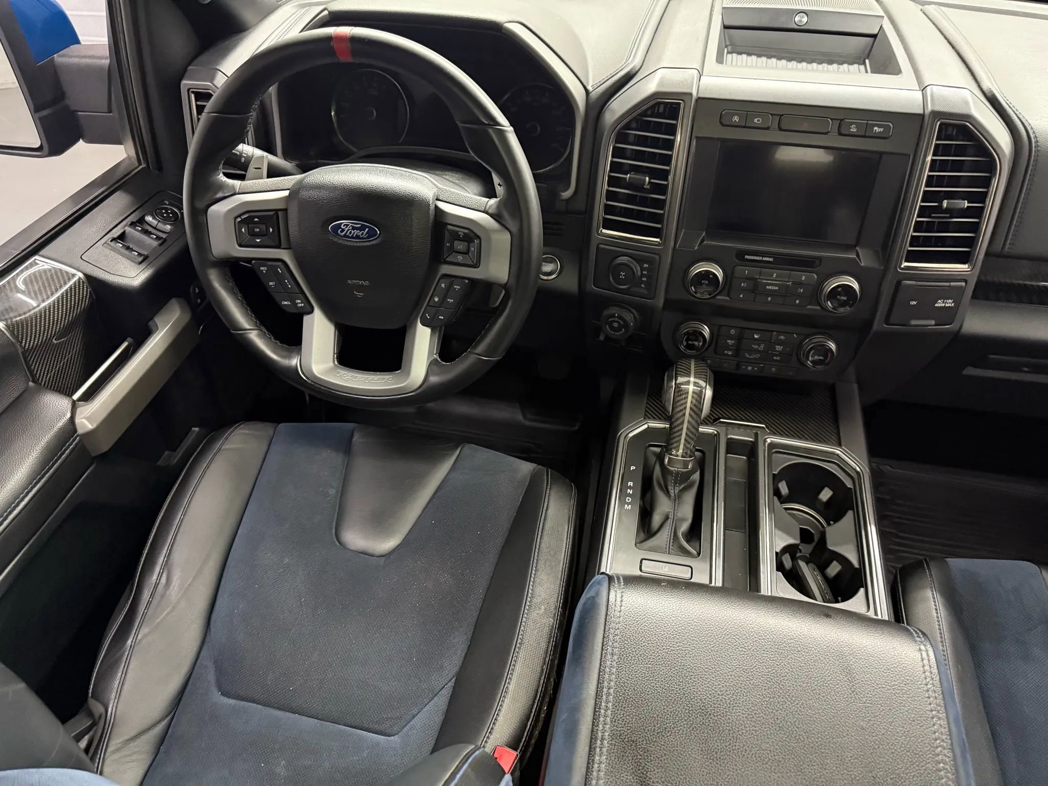 Used 2019 Ford F150 Raptor w/ Equipment Group 802A Luxury image 36