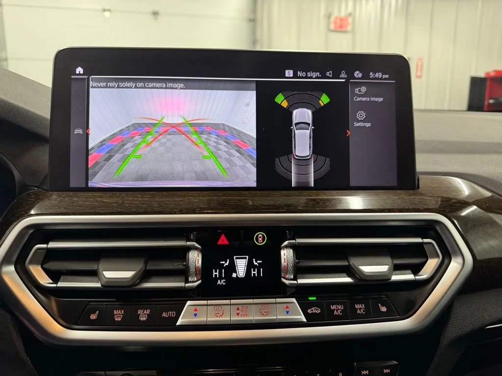 Used 2024 BMW X3 xDrive30i image 11