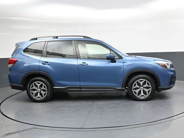 Used 2019 Subaru Forester Premium AWD/4WD image 3