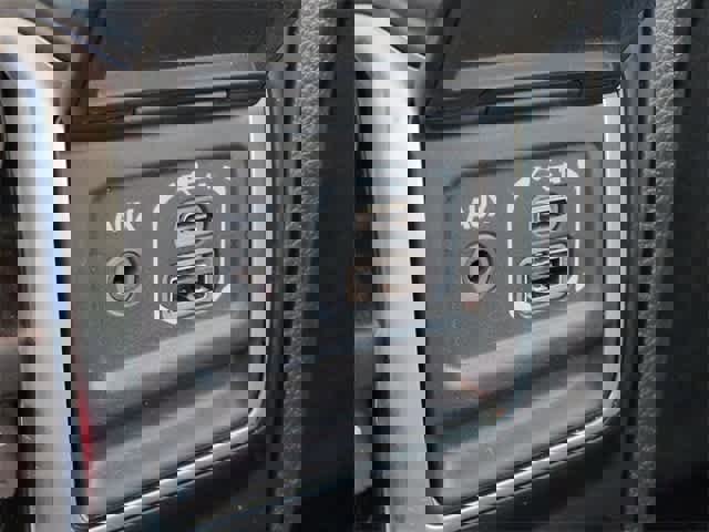 Used 2022 Jeep Wrangler Unlimited Sahara w/ Cold Weather Group image 31