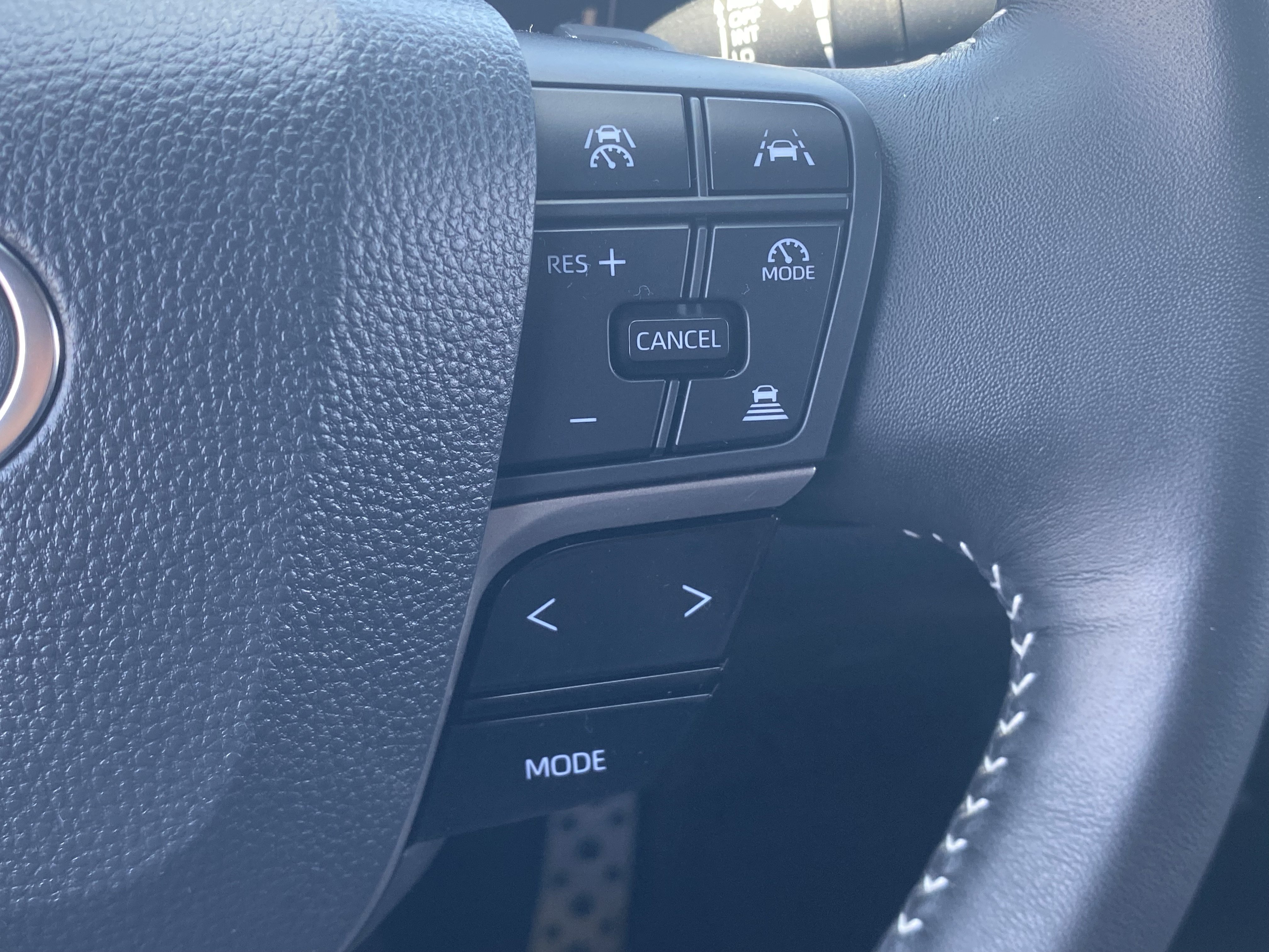 Used 2026 Toyota Camry SE w/ Multimedia Upgrade Package FWD image 24