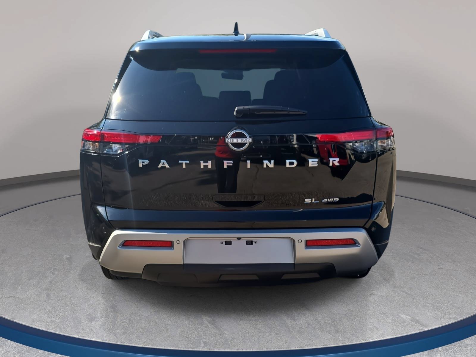 Used 2025 Nissan Pathfinder SL AWD/4WD image 6