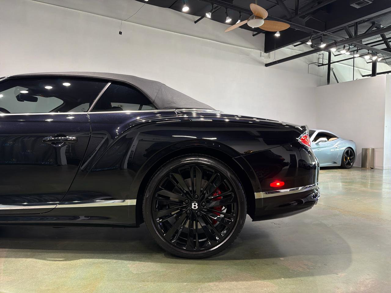 Used 2023 Bentley Continental GT Speed image 5