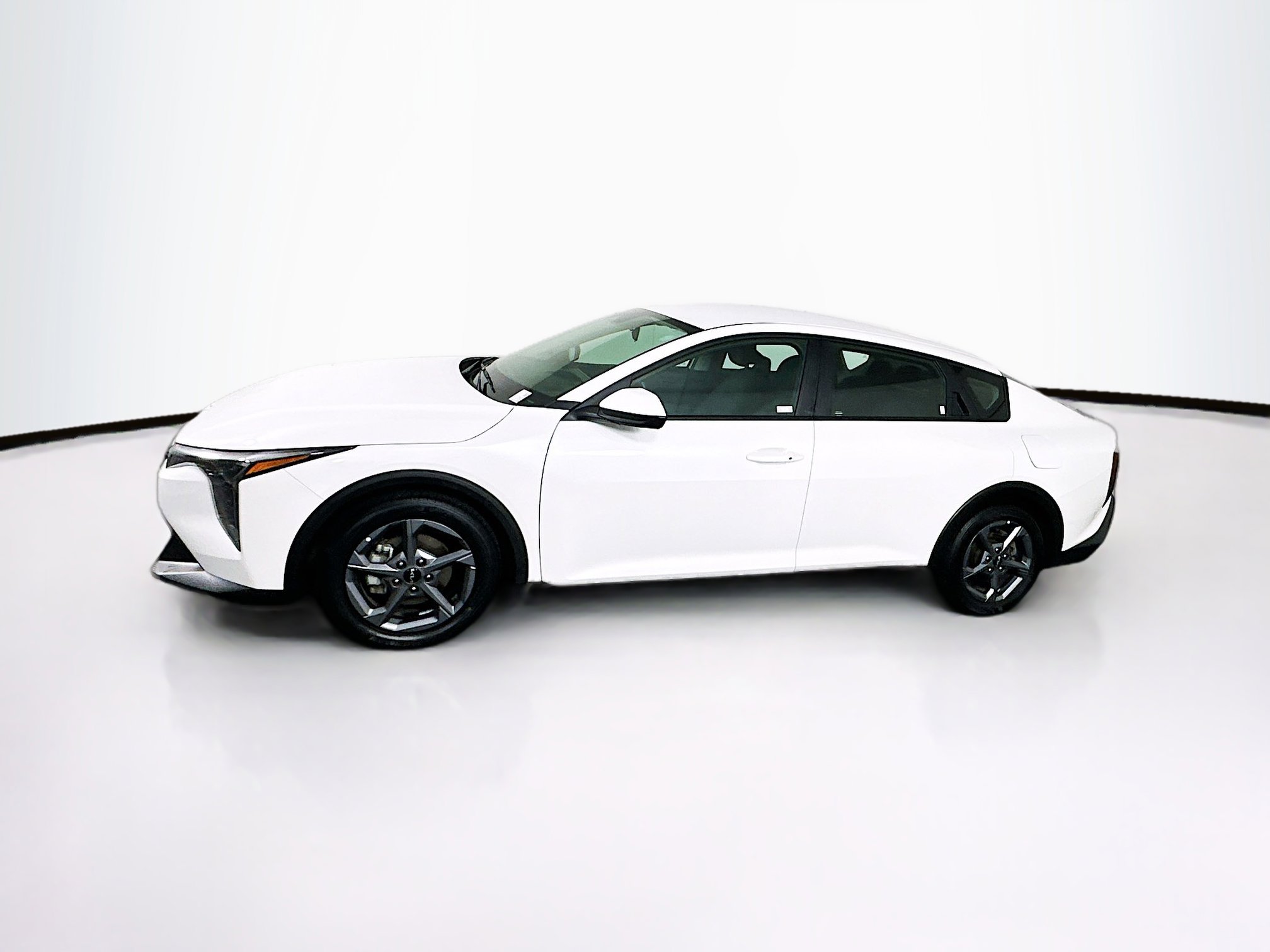 Used 2025 Kia K4 LXS image 4