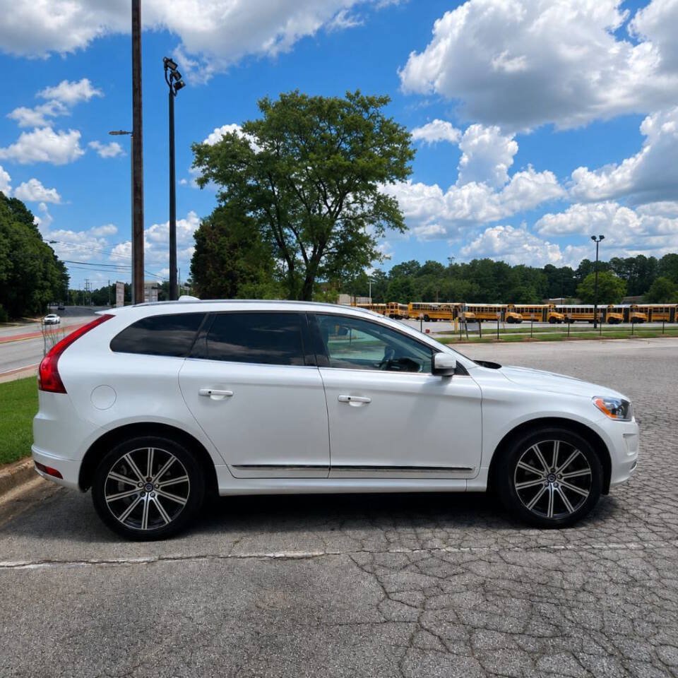 Used 2016 Volvo XC60 T6 AWD/4WD image 7