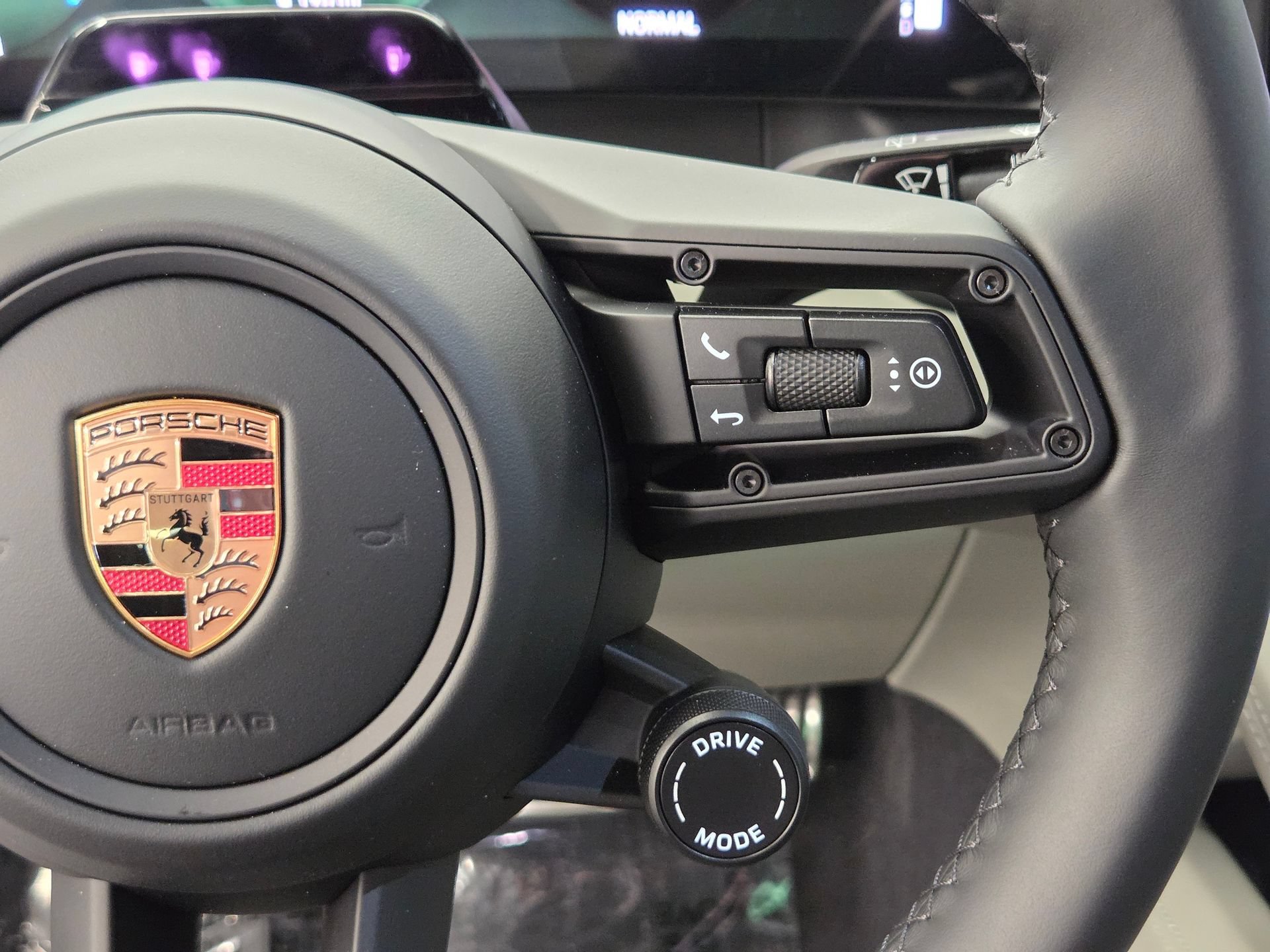 New 2026 Porsche Cayenne Electric AWD/4WD image 19