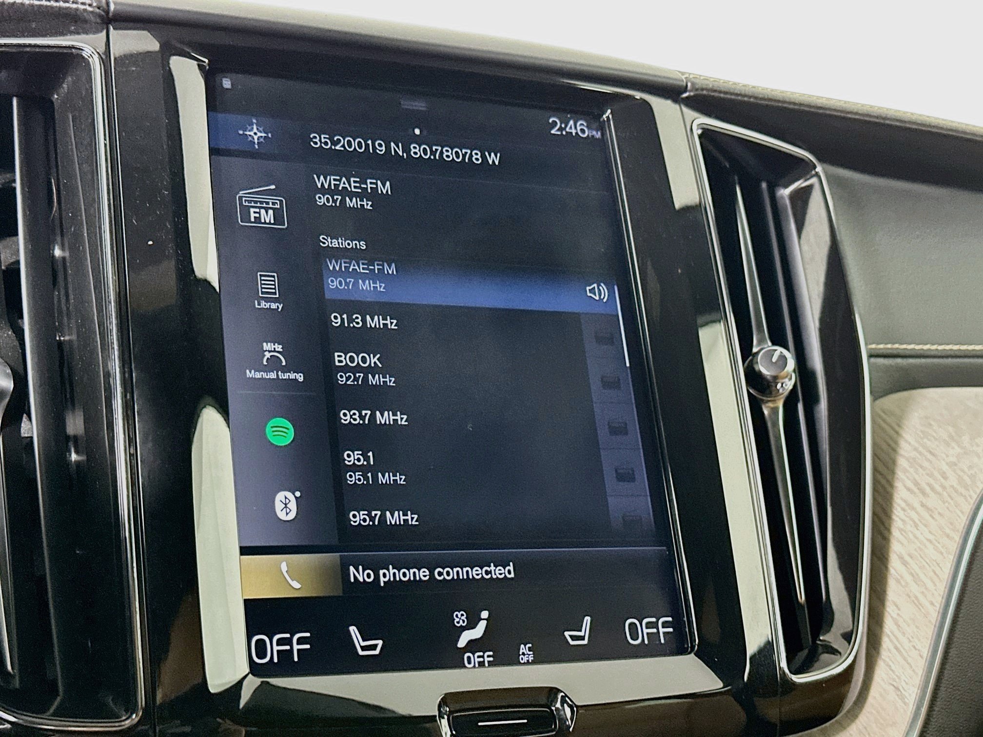 Used 2018 Volvo XC60 T5 Inscription w/ Convenience Package AWD/4WD image 21