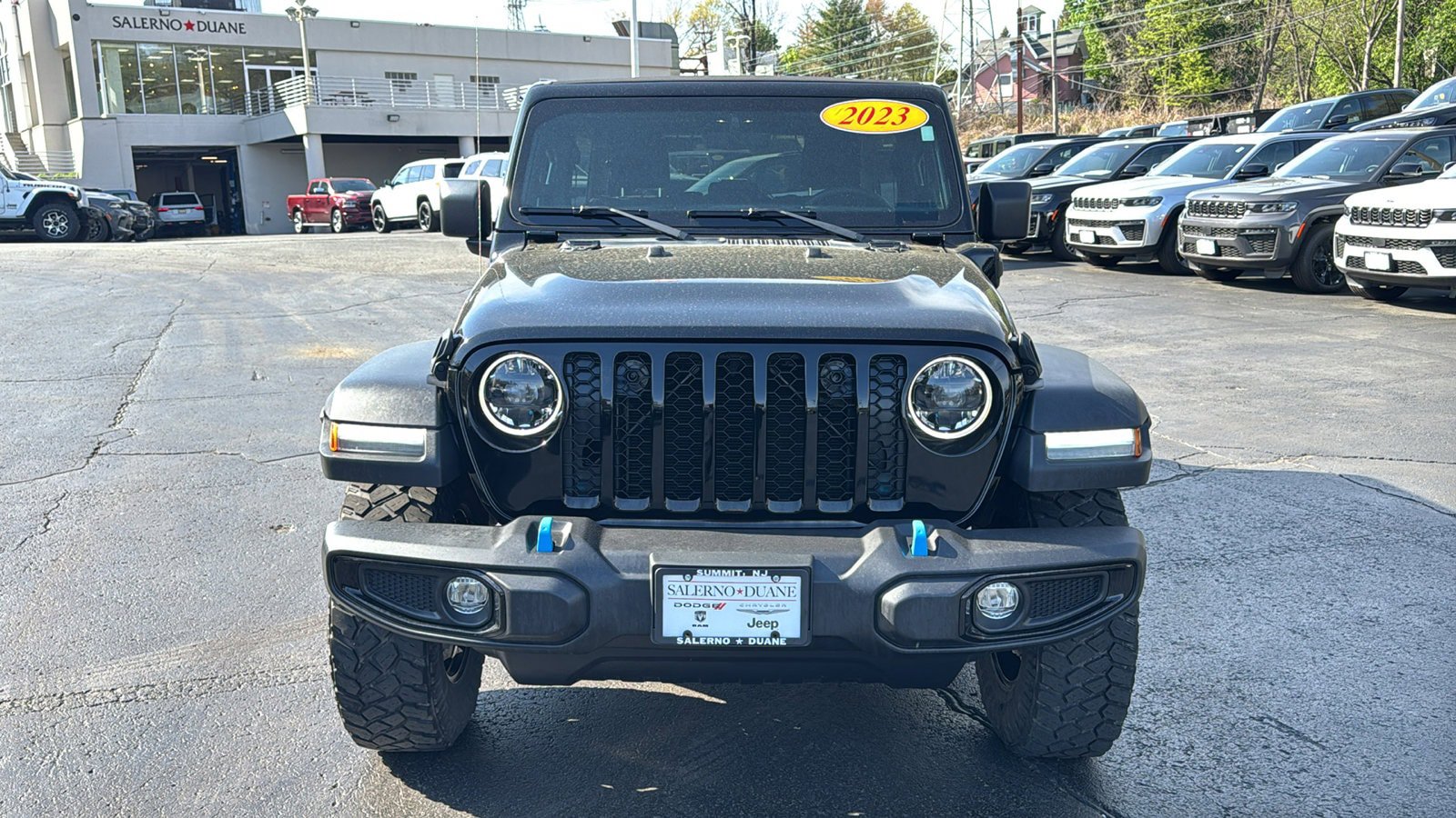Certified 2023 Jeep Wrangler Unlimited w/ Sun & Screen Package AWD/4WD image 13
